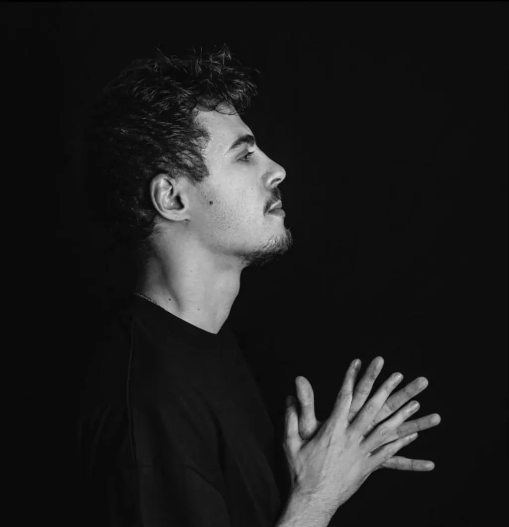 Aurélien Amacker: o artigo em Waxoo.fr